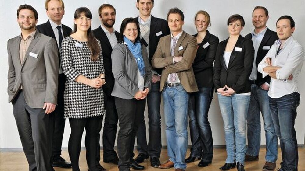 Sie wollen die Young Lions führen und neue Ideen für das deutsche Gesundheitssystem entwickeln: das Parlamentspräsidum und die Ausschussvorsitzenden um Präsident Daniel Matusiewicz (5. von rechts).