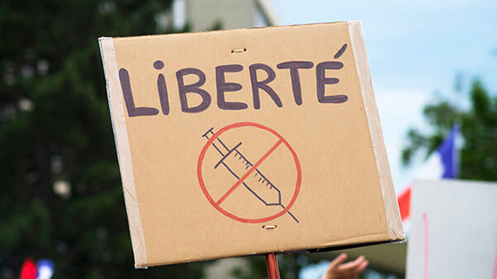 Treiber für eine Impfskepsis sind eine große Skepsis gegenüber den politischen Autoritäten und der Glaube an Verschwörungstheorien.