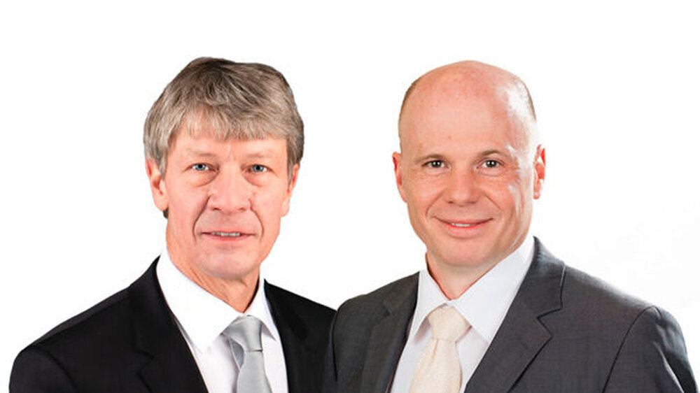 Prof. Dr. Dietmar Oesterreich,\r\nVizepräsident der Bundeszahnärztekammer; Dr. Karsten Heegewaldt,\r\nVorstandsreferent für Soziale Aufgaben und Hilfsorganisationen der Bundeszahnärztekammer