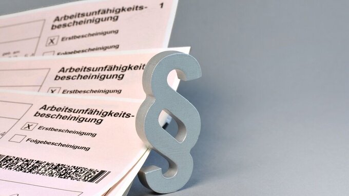 Arbeitsunfähigkeitsbescheinigung, Paragraph, Krankmeldung, Arbeitsrecht, Recht, Gesetz, Krankheit, Arzt, Doktor, Gesundheit, Vorlage, Arbeitgeber, Krankenkasse, Fehlzeiten, Attest Arbeitsunfähigkeitsbescheinigung, Paragraph, Krankmeldung,