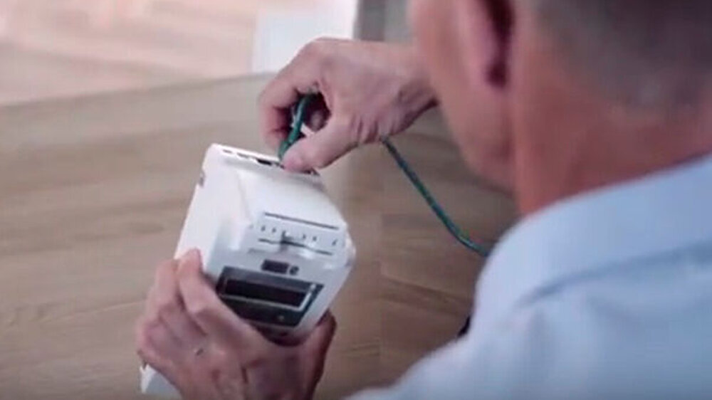 Welche Ausstattung ist für eine Anbindung an die Telematikinfrastruktur notwendig? Und welche Schritte müssen beim Einrichtungsprozess vorgenommen werden? Das Video gibt leicht verständliche Antworten.
