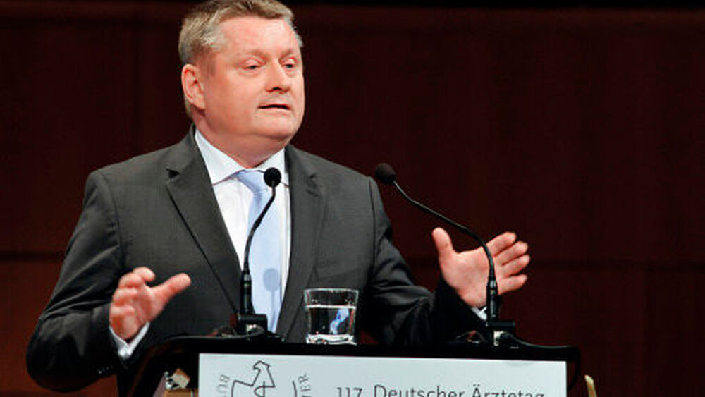Bundesgesundheitsminister Hermann Gröhe zeigte sich auf dem Deutschen Ärztetag gegenüber den Delegierten kooperativ. |