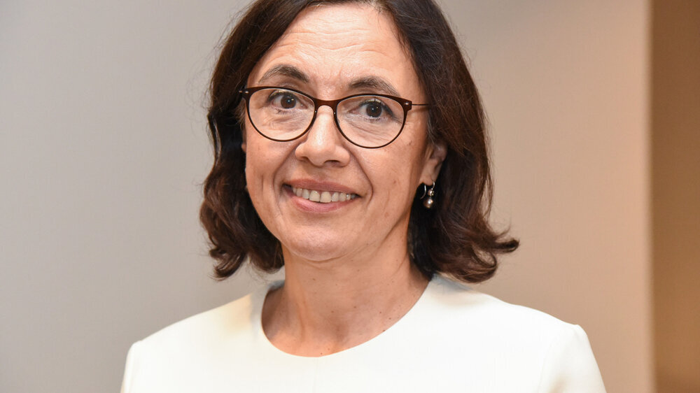 „Ich bin gegen eine Frauenquote! Ich würde die Quote, gerade nach meiner Wahl, als Beleidigung sehen”, betont Dr. Yasmin Mokhtari, Vorstandsmitglied der KZV Schleswig-Holstein. Frauen und auch Männer müssen sich durch qualifizierte Fähigkeiten be