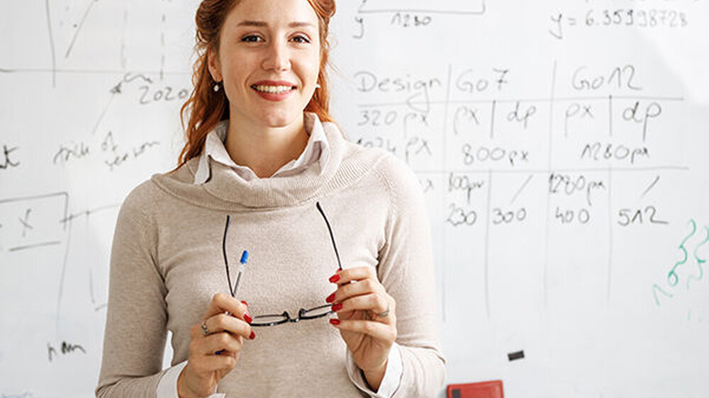 Laut Statistischem Bundesamt lag der Frauenanteil an den 1.621 Habilitationen 2021 bei 34 Prozent – das sind neun Prozentpunkte mehr als zehn Jahre zuvor.