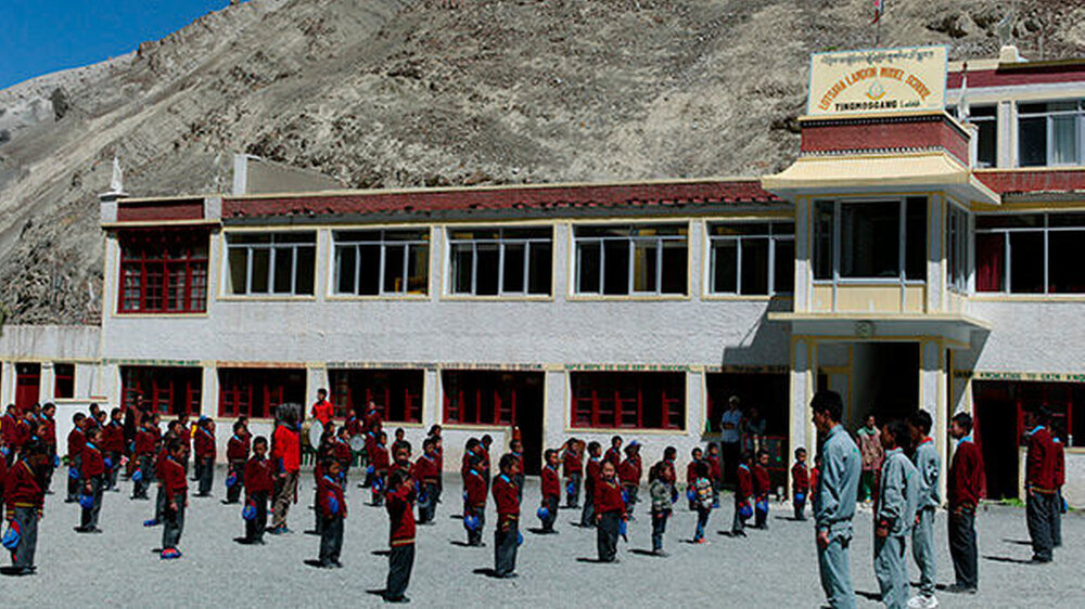 Heute ist Ladakh eine Provinz im indischen Bundesstaat Jammu–Kaschmir an der äußersten Grenze zu Pakistan und China.