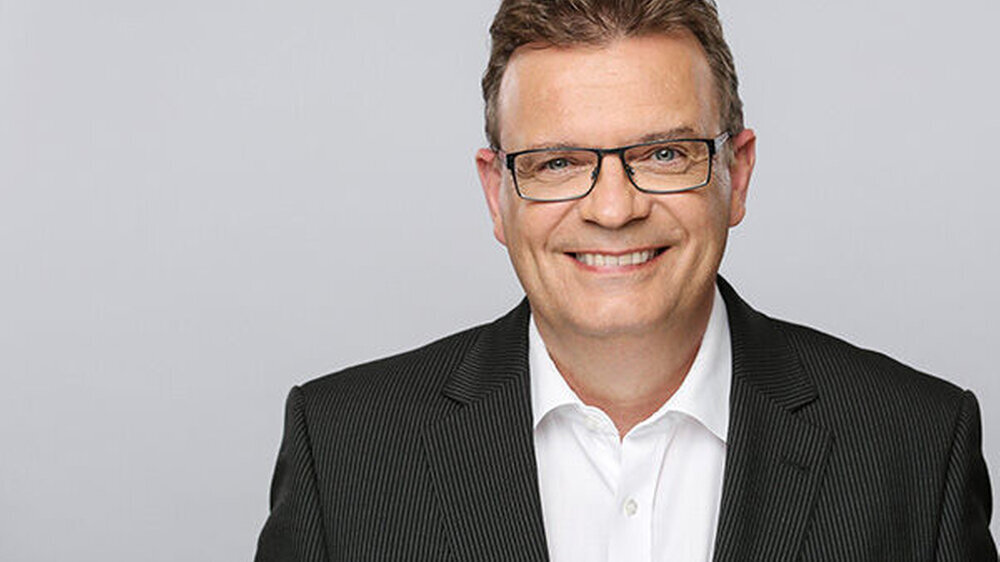 Prof. Dr. Christoph Benz, Vizepräsident der Bundeszahnärztekammmer | Prof. Dr. Christoph Benz, Vizepräsident der Bundeszahnärztekammmer |
