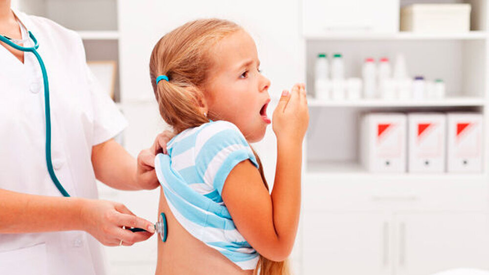 Eine finnische Studie erhärtet den Verdacht, dass mit bestimmten Antibiotika bei Kindern das Risiko für Asthma und Übergewicht steigt.