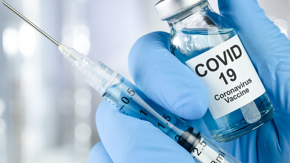 Mit der Änderung der Impfverordnung soll das Impfen gegen Corona zügiger vorangehen, daher werden 18- bis 64-Jährige der Prio-Gruppe-1 ausschließlich das Vakzin von AstraZeneca erhalten. In allen anderen Gruppen wird es nicht mehr ausdrücklich genann