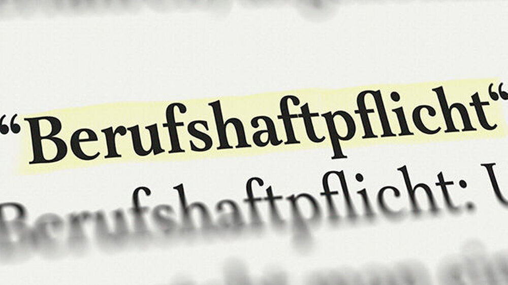 Ein ausreichender Berufshaftpflichtversicherungsschutz wird Pflicht. Die zulassungsrelevante Regelung ist Teil eines Potpourris von mehr als 80 Gesetzesänderungen aus allen Bereichen des Gesundheitswesens, die das BMG in einen einzigen Gesetzentwur