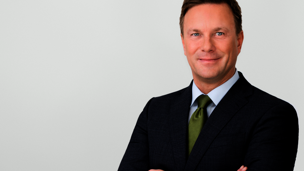 Der 54-jährige Internist und Notfallmediziner Markus Leyck Dieken arbeitete bei Novo Nordisk, Novartis und war fünf Jahre lang für den israelischen Pharmakonzern Teva tätig, darunter vier Jahre als Chef des von Teva übernommenen Generikaspezialisten