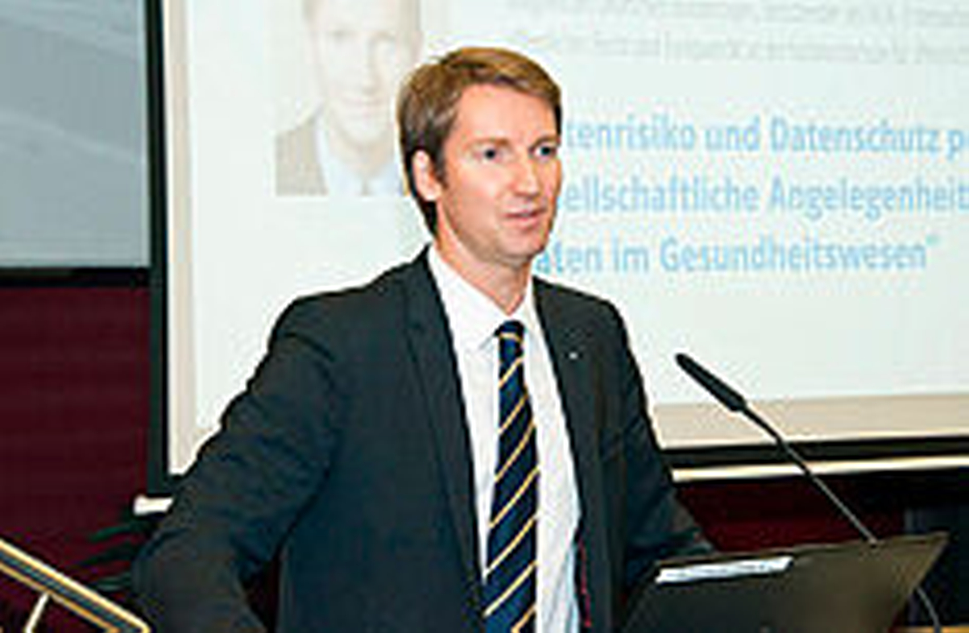 Prof. Dr. Patrick Sensburg |