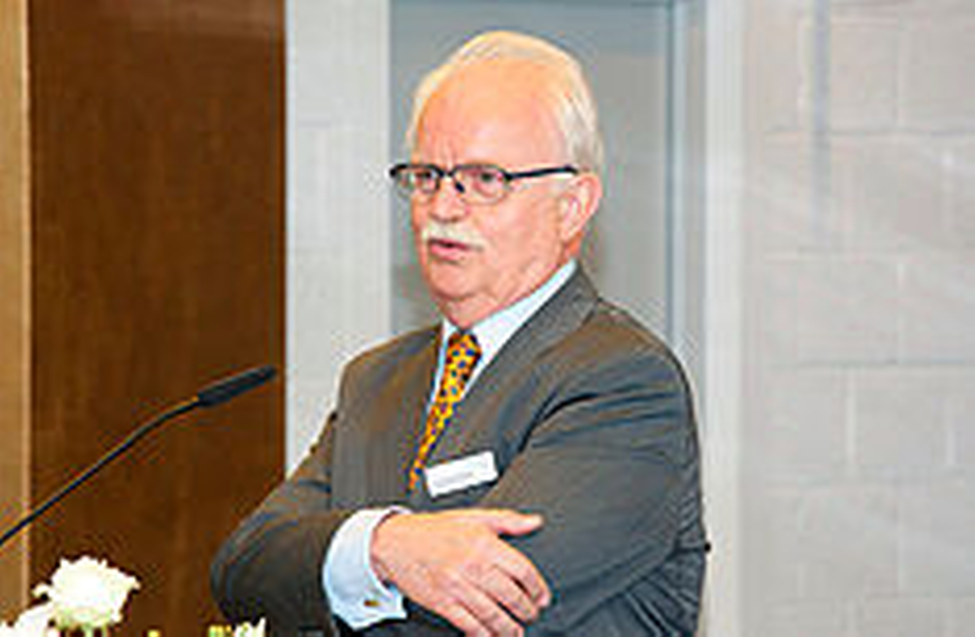 Dr. Bernhard Reilmann |