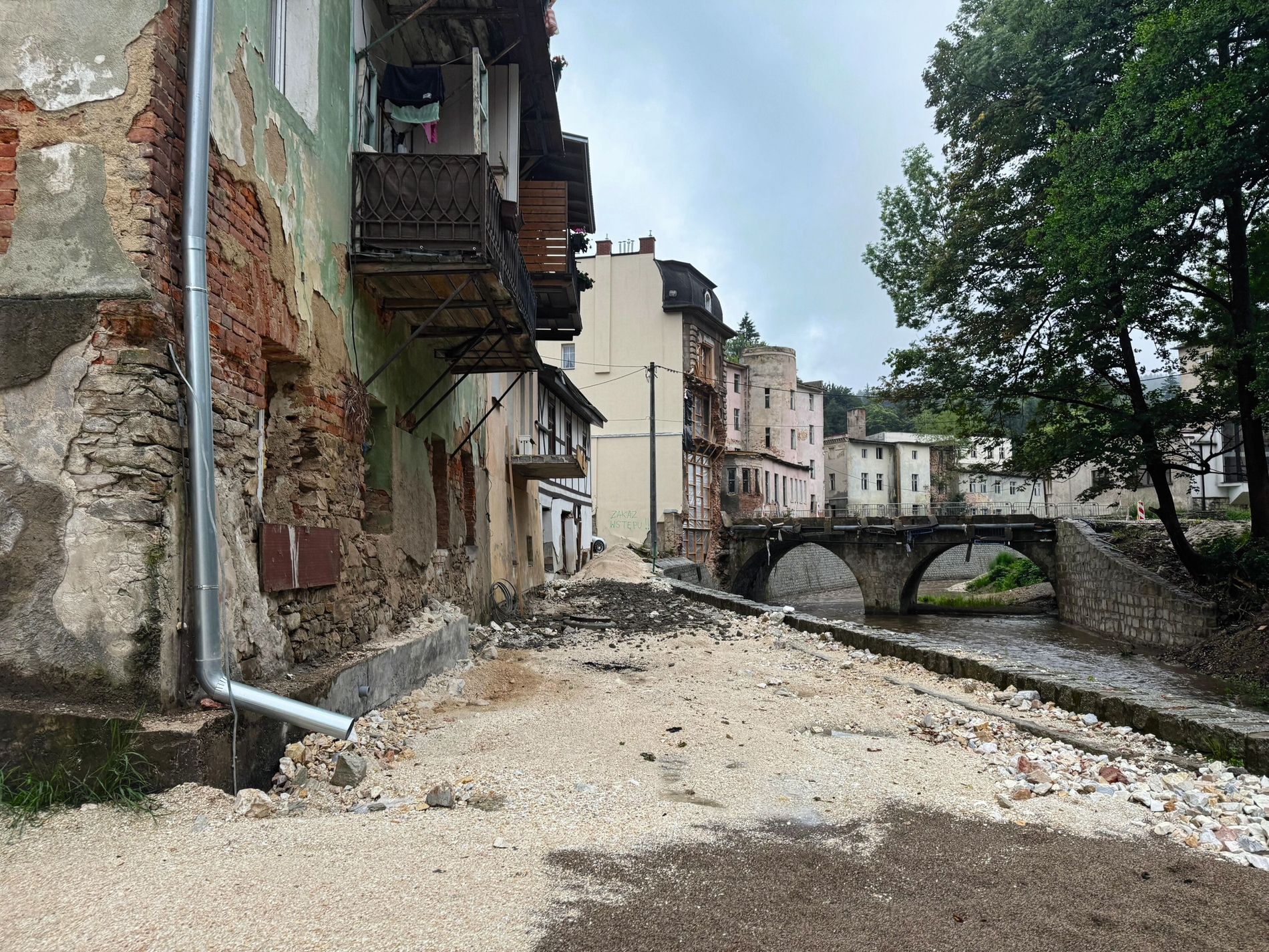 Dental EMT im Katastrophenschutz in Polens Überschwemmungsgebiet.