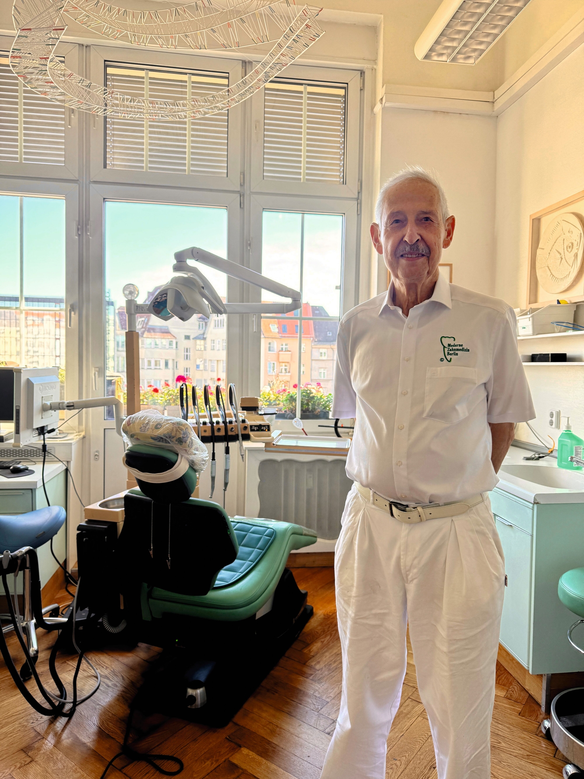 Praxisinhaber Dr. Frank Zimny.