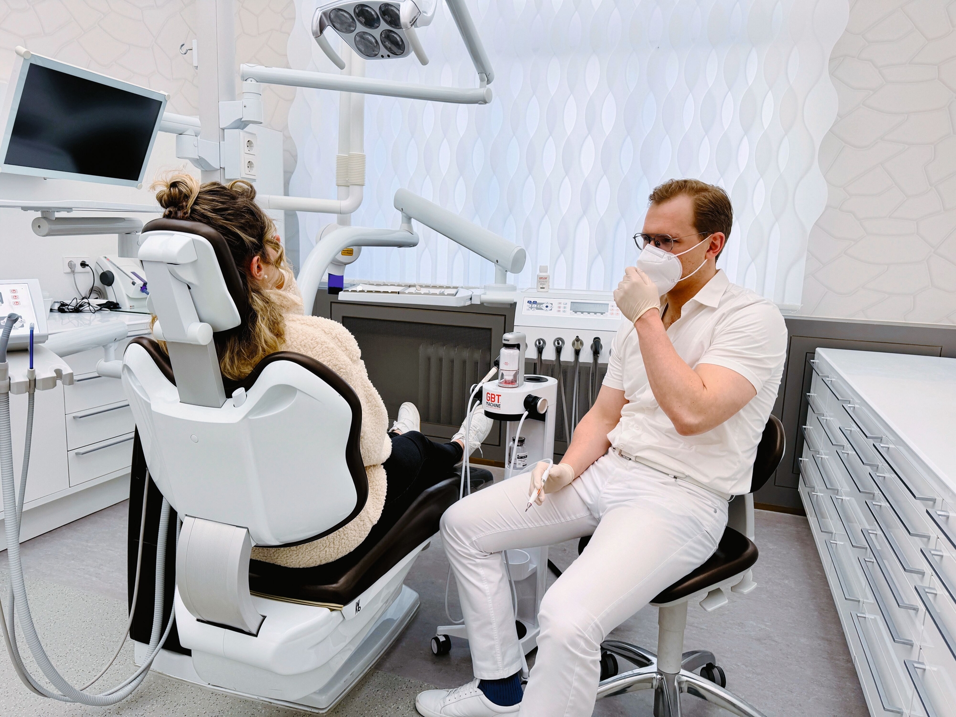 Generationenwechsel in der Berliner Praxis Nowak