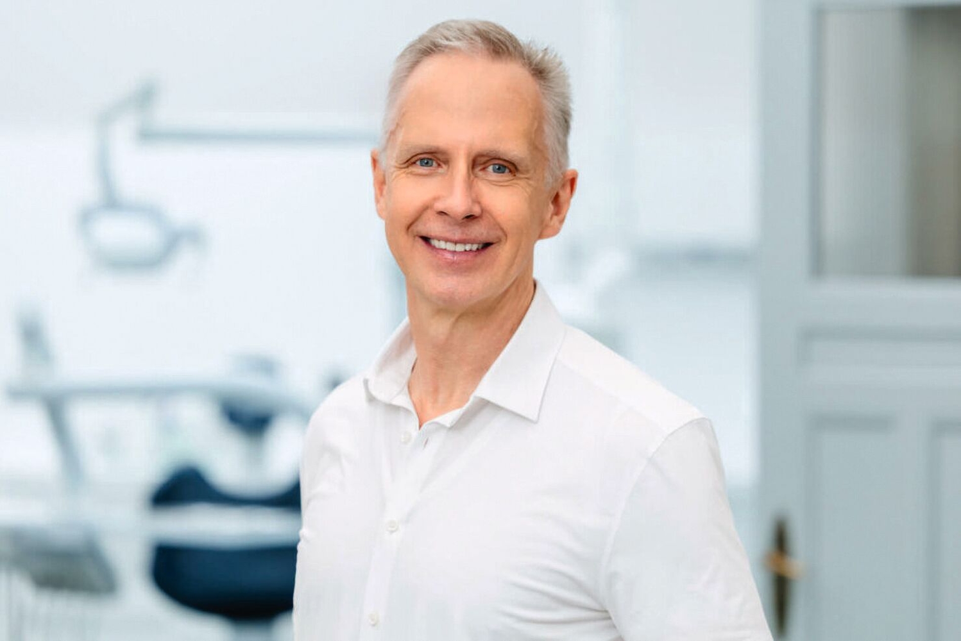 Zahnarzt Dr. Marcus Nowak aus Berlin-Charlottenburg