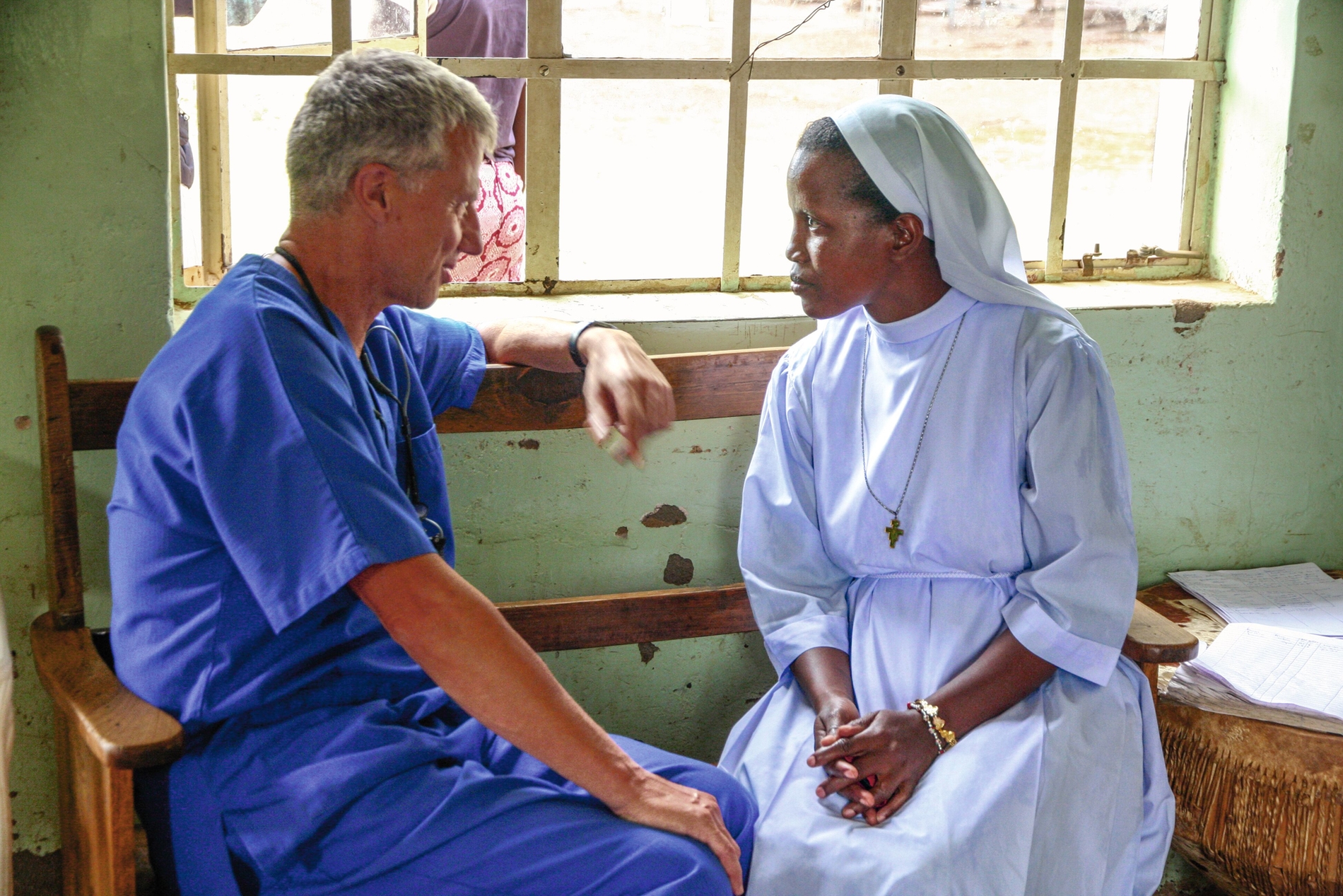 Dr. Hans-Joachim Schinkel im Einsatz für Dentists for Africa (DfA) in Kenia.