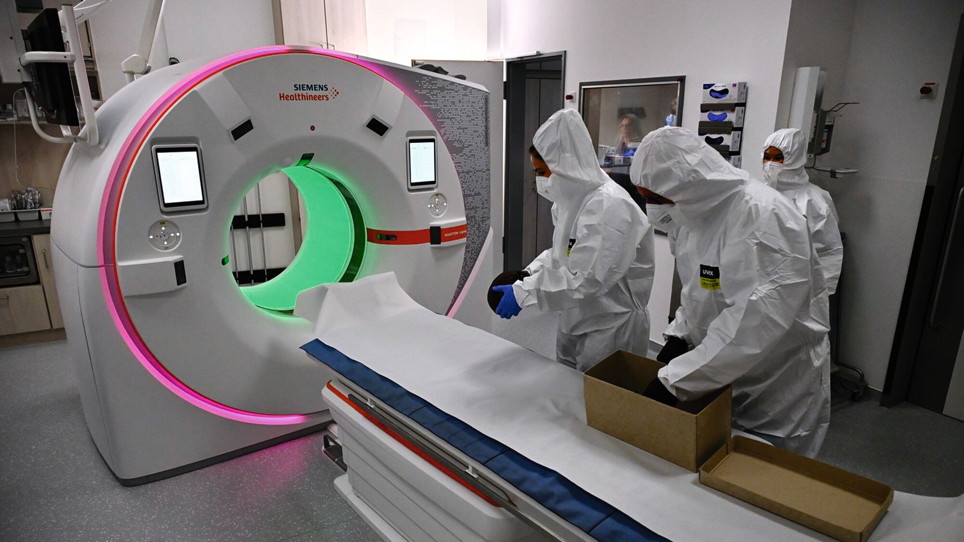 Computertomografische Untersuchung der sterblichen Überreste Ottos des Großen im Universitätsklinikum Magdeburg.