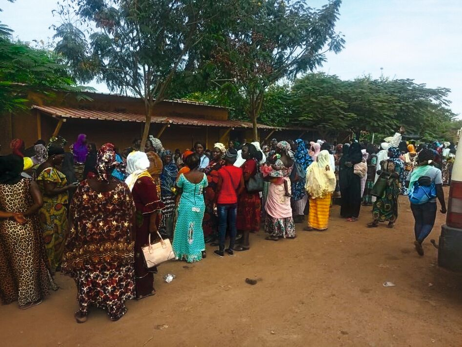 Zahnmedizinische Versorgung in Burkina Faso mit AMPO International e.V. Zahnmedizinische Versorgung in Burkina Faso mit AMPO International e.V.