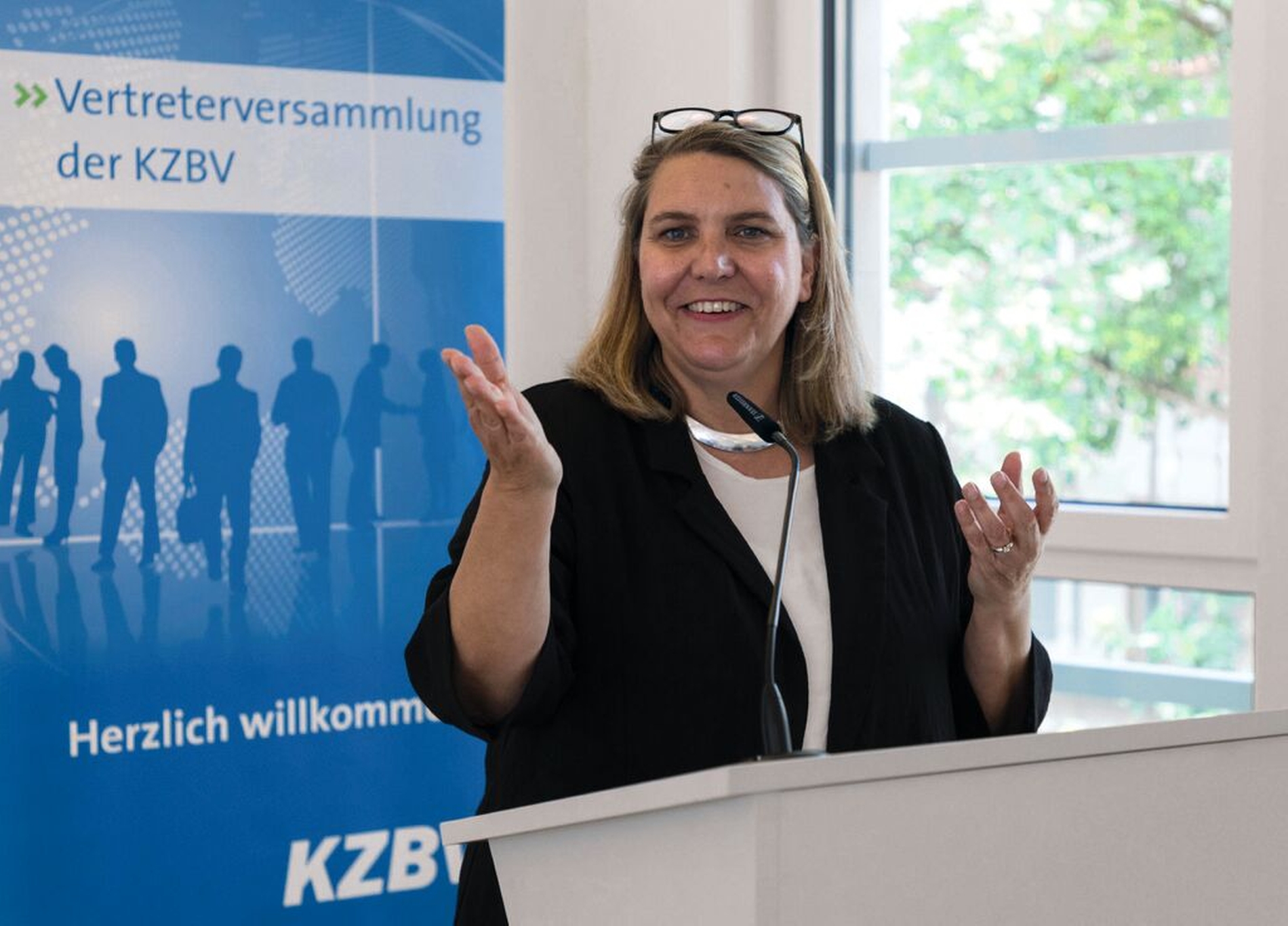 Meike Gorski-Goebel, stv. Vorstandsvorsitzende KZBV, bei der VV am 11.6.2026 Meike Gorski-Goebel, stv. Vorstandsvorsitzende KZBV, bei der VV am 11.6.2026