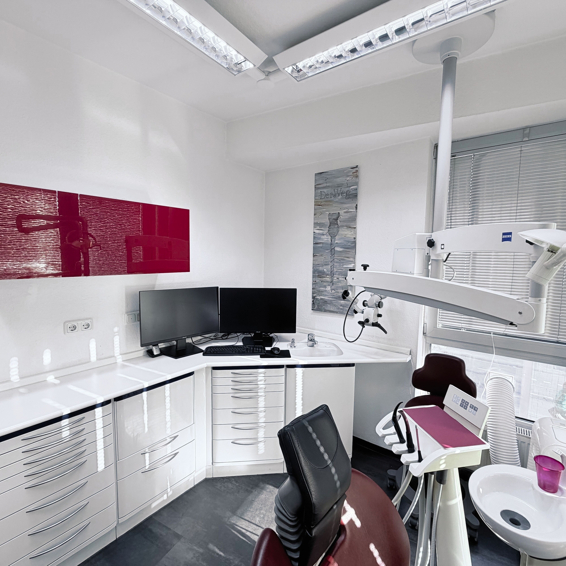 "Der Weg" von Dr. Marion Lund, Gemeinschaftspraxis Dr. Ingo Freimann / Dr. Marion Lund, Frankfurt am Main