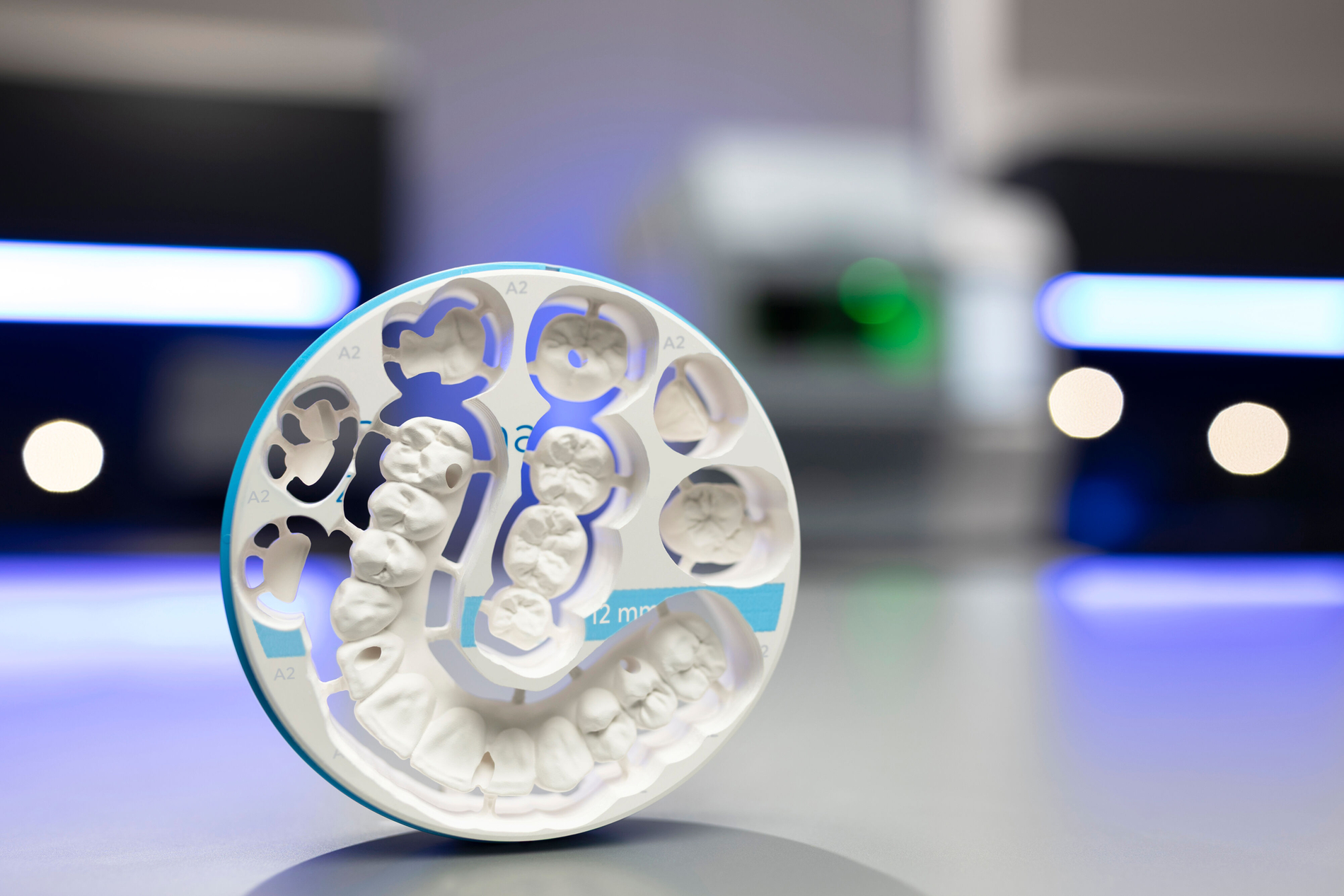 IPS e.max Zirconia Disc für vielfältige, ästhetische Restaurationen.