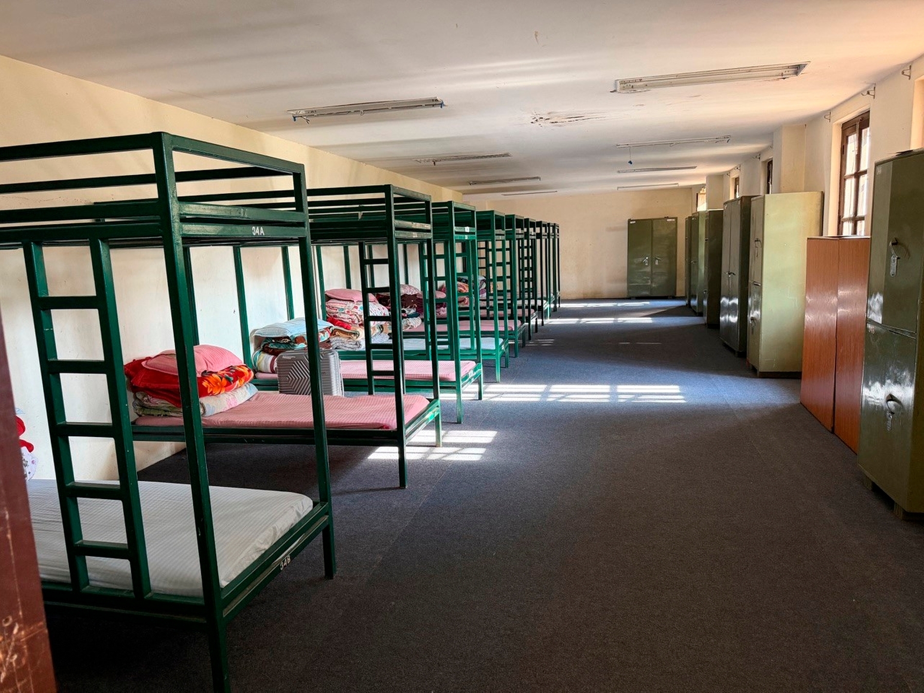 Einsatz in Nepal: Internat der Surya Shiksha Sadan Stiftung am Rande Kathmandus. Einsatz in Nepal: Internat der Surya Shiksha Sadan Stiftung am Rande Kathmandus.