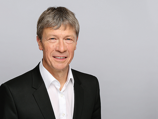 Oesterreich__Dietmar_BZAEK-Axentis.de_600_450_neu.jpg_master.jpg Oesterreich__Dietmar_BZAEK-Axentis.de_600_450_neu.jpg_master.jpg