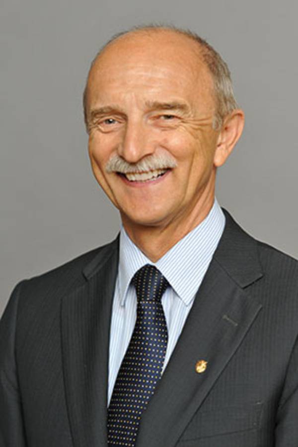csm_Hickel_FDI_privat_8d8fc6d272.jpg csm_Hickel_FDI_privat_8d8fc6d272.jpg
