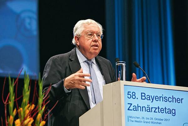 csm_ZAET_Bayern_Kornblum_BLZK_KZVB_3f6ac14a72.jpg_master.jpg csm_ZAET_Bayern_Kornblum_BLZK_KZVB_3f6ac14a72.jpg_master.jpg