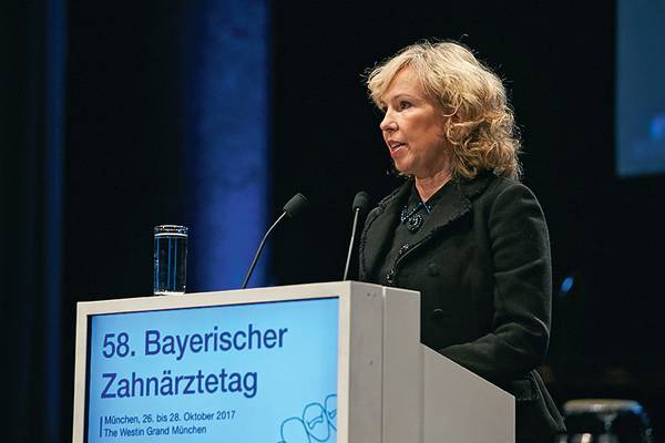 csm_ZAET_Bayern_Stiesch_BLZK_KZVB_60e847e5d6.jpg_master.jpg csm_ZAET_Bayern_Stiesch_BLZK_KZVB_60e847e5d6.jpg_master.jpg